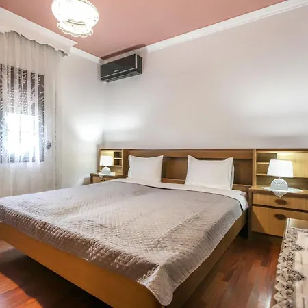 Socrates Ethnic And Traditional * Kalambaka