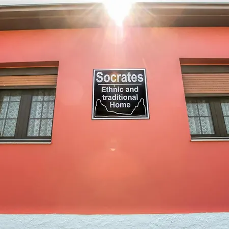 Vakantiehuis Socrates Ethnic And Traditional