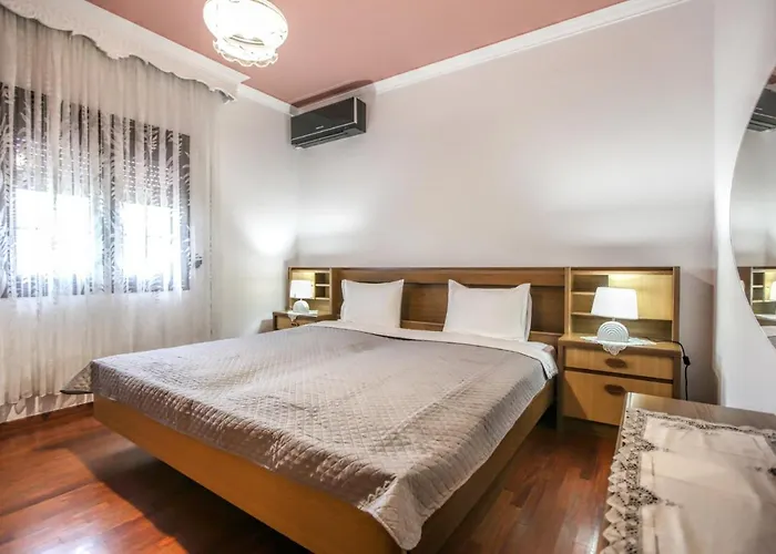 Socrates Ethnic And Traditional * Kalambaka